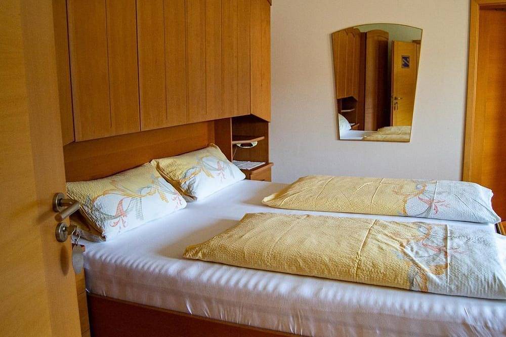 Ganze Wohnung, Doppelzimmer \"Sonnenuntergang\" - Ferienweingut Kreuz-Bauer in Minheim, Bernkastel-Kues & Umgebung