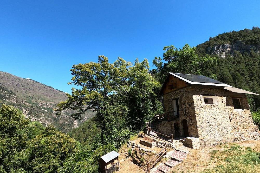 Ferienhaus-Panorama-Ensuite mit Dusche-Bergblick-Maison Maralpine in Roubion, Nizza und Umgebung