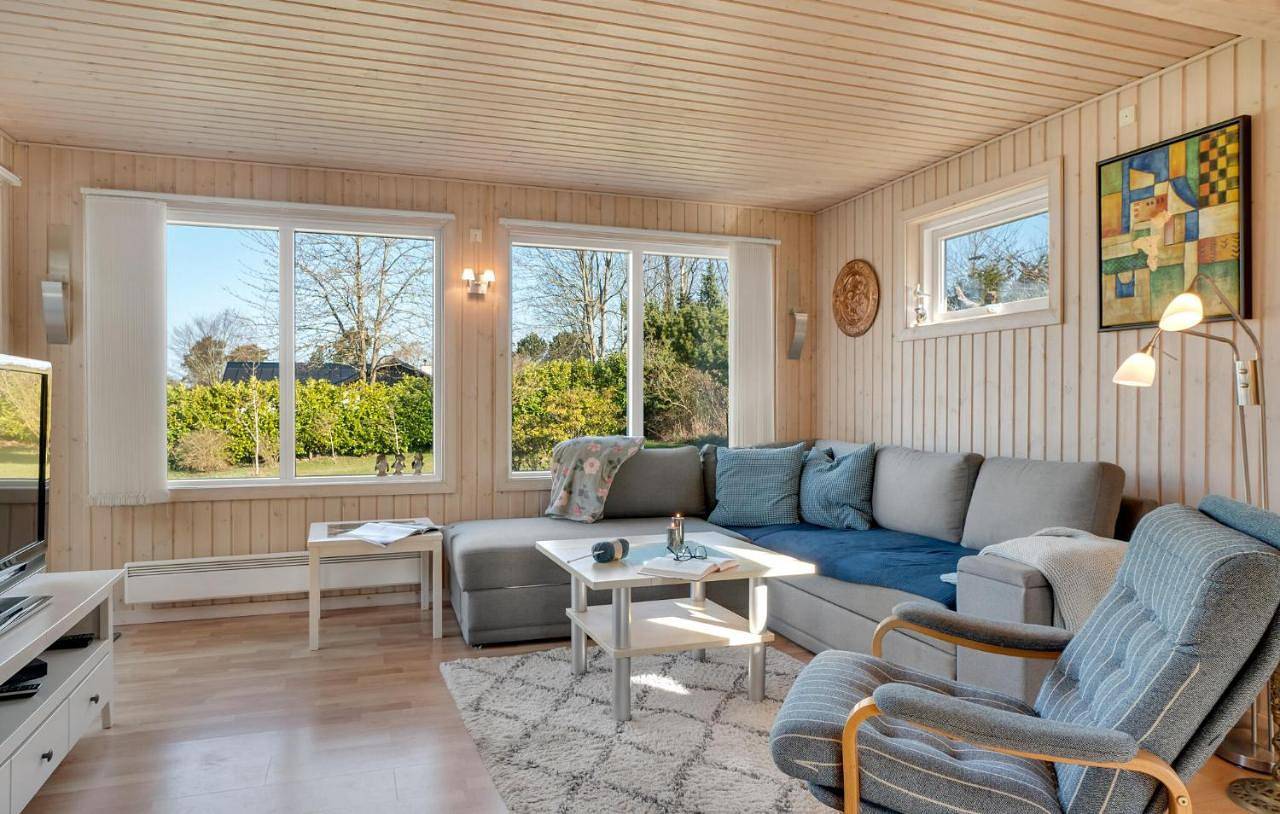 Three-Bedroom Holiday Home in Liseleje, Kattegat Küste