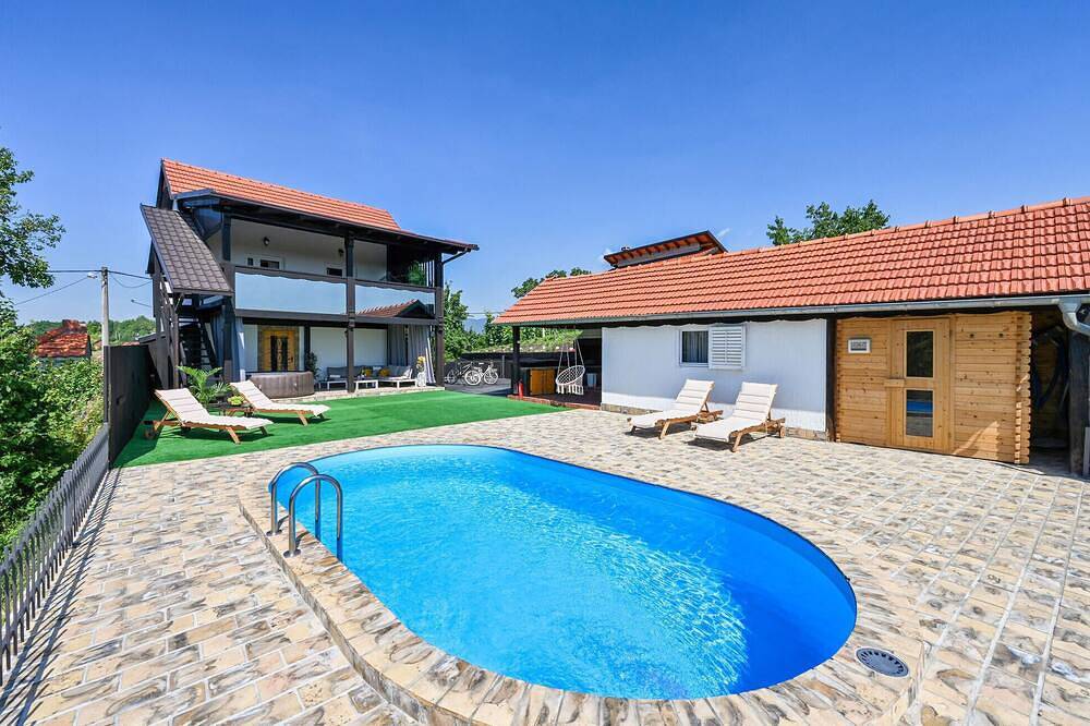 Awesome home in Zagreb with sauna in Zagreb, Zagreb (Região)