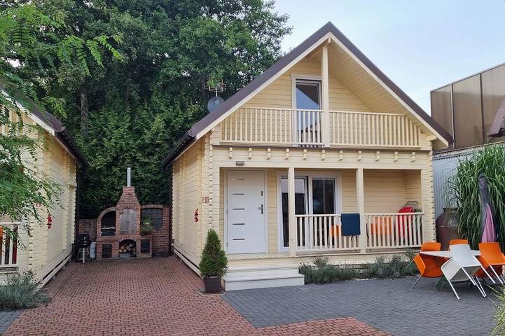 Ferienhaus für 6 Personen, mit Balkon und Garten