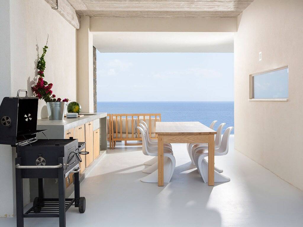 Kuro Beach House in Achlia, Lasithi
