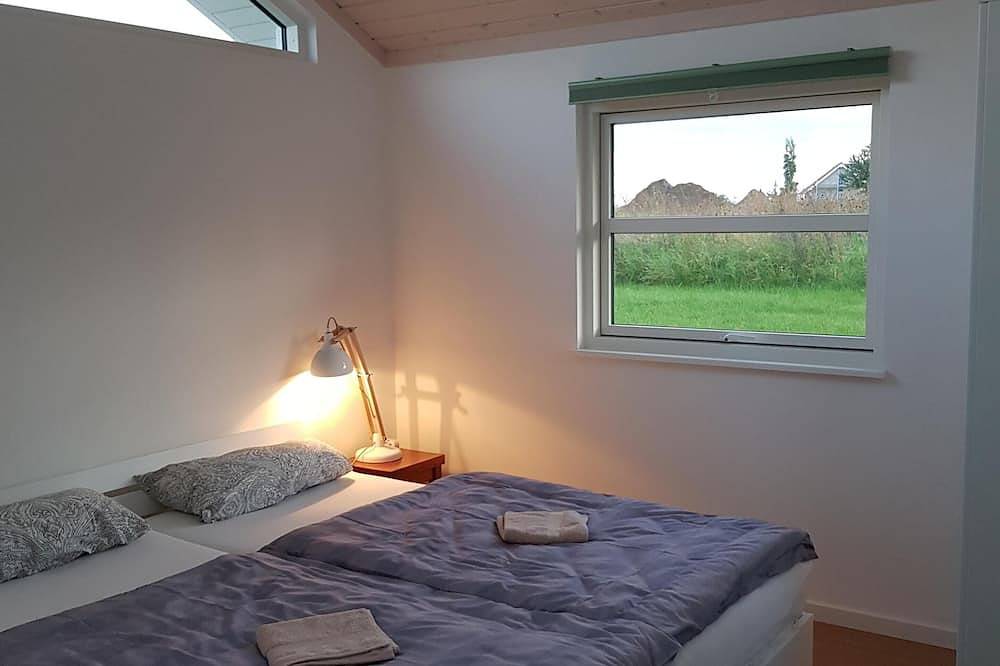 Villa Sun am Bodden auf Rügen. Für 8 Personen, mit Sauna! in Vaschvitz, Trent