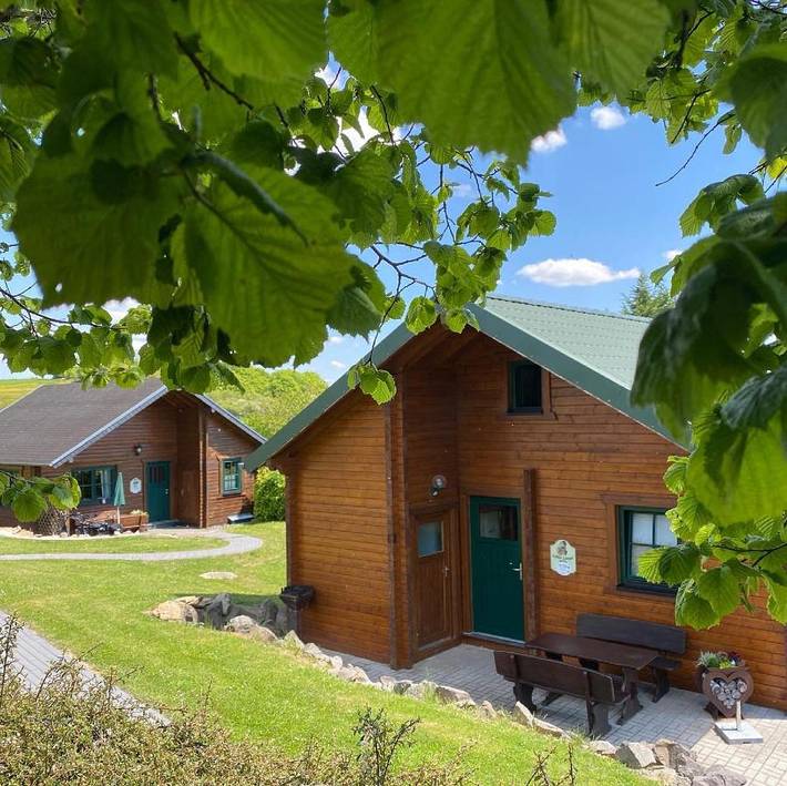 Ferienhaus für 4 Personen, mit Garten und Ausblick sowie Sauna in der Vulkaneifel