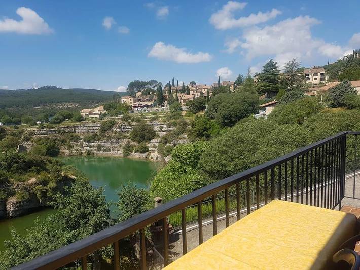 Gîte pour 4 personnes, avec Terrasse et Jardin dans Lac d'Esparron - 2