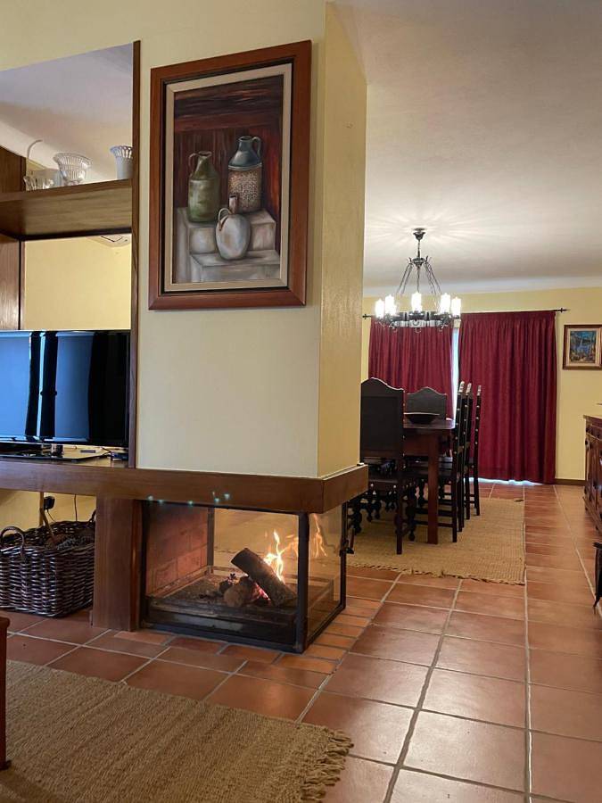 Location de vacances pour 6 personnes, avec piscine ainsi que terrasse et vue dans Vila Pouca de Aguiar - 4