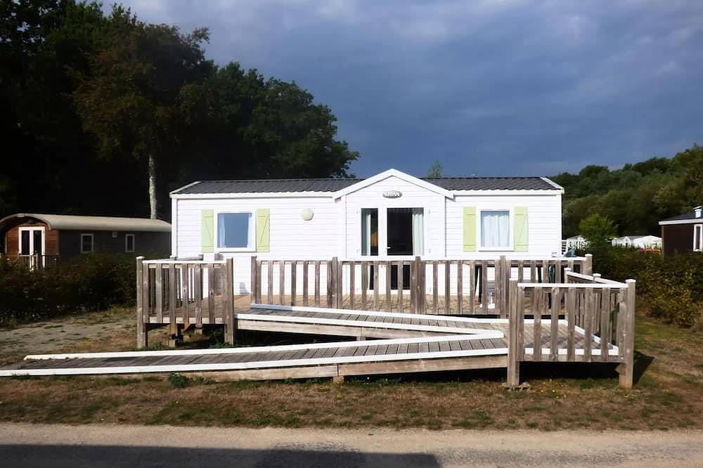 Roulotte - 2 Chambres 4 personnes in Sillé-le-Guillaume, Parc naturel régional Normandie-Maine