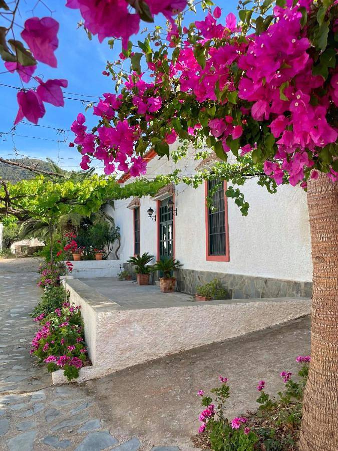 Casa rural para 6 personas, con Terraza además de Jardín y Vistas en Felix