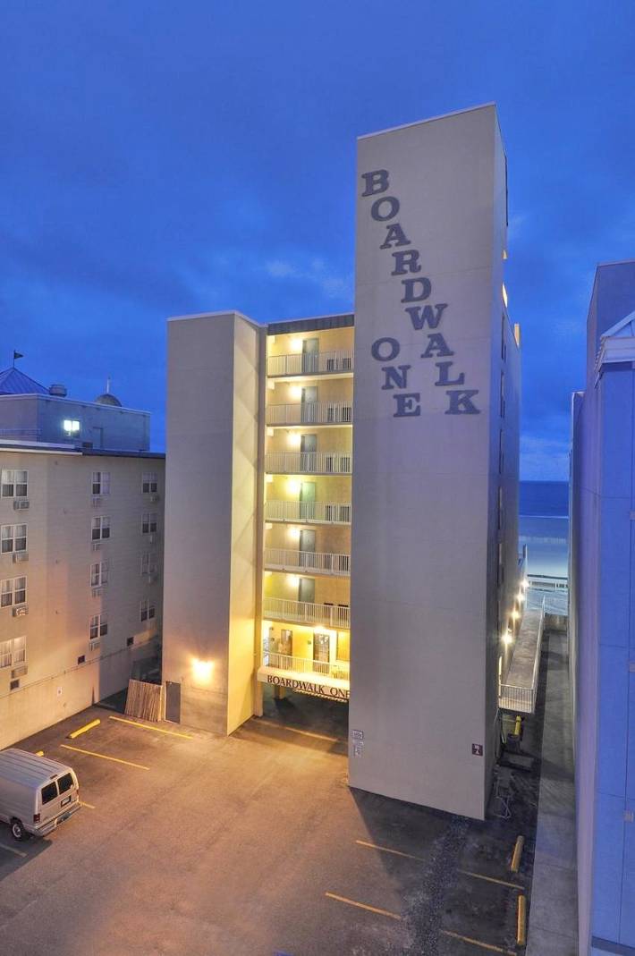 Ferienwohnung für 4 Personen, mit Balkon und Pool - 1