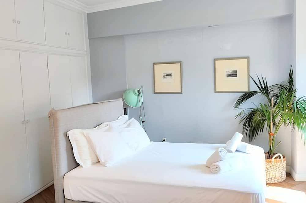 Entire apartment, Wonderful apartment in Plaka in Central Section of Athens, Athens