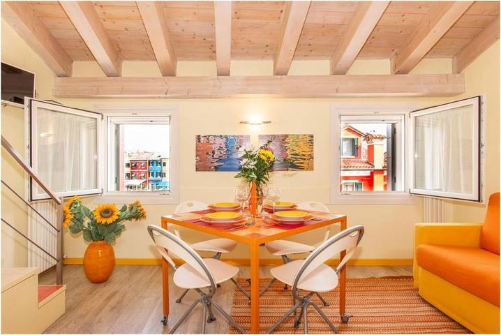 Location de vacances pour 6 personnes, avec vue et terrasse dans Burano