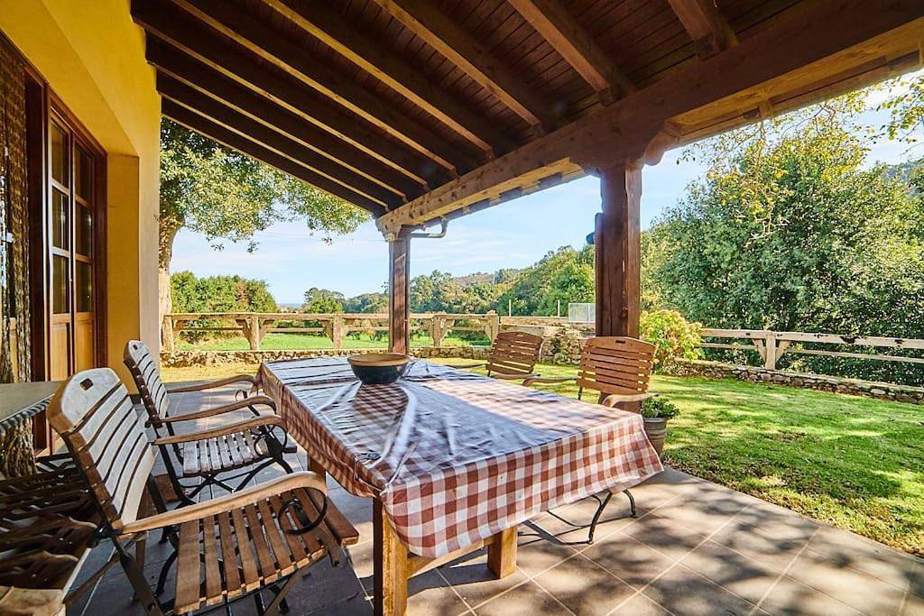 Four-Bedroom House in Villahormes, Llanes