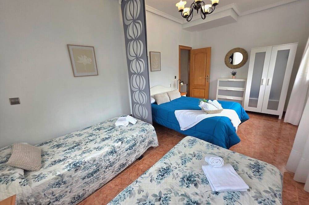 Apartamento entero, Apartamento en Noja en la Playa - Pineda 6610 in Noja, Costa de Cantabria