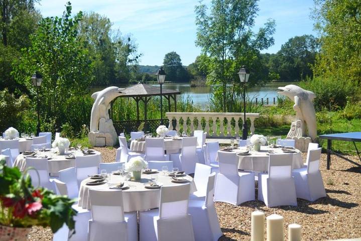 Location de vacances pour 38 personnes, avec vue sur le lac et jardin, animaux acceptés à Courtenay - 4