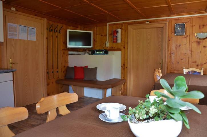Ganze Ferienwohnung, Appartment 9 Pers./4 Schlafräume/Du+ Wc in Kappl, Verwall