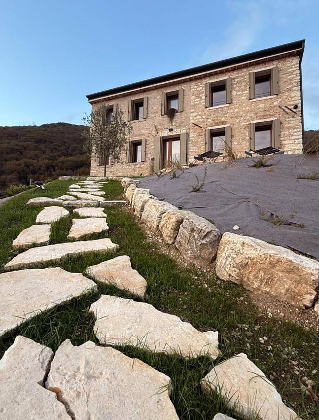 Ferienwohnung für 2 Personen, mit Terrasse und Garten sowie Ausblick in Valdobbiadene