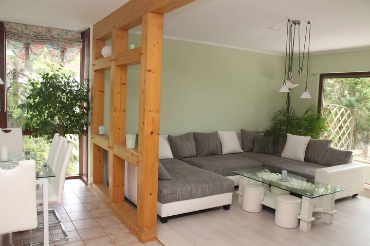 Ganze Ferienwohnung, Ferienwohnung Rennsteigblick - Fw mit 1 komb.Wohn-/Schlafz.,3 Schlafz.,Küche,Bad Du+Wc,1-6 P.,Eg,100m² in Elleben, Thüringer Kernland