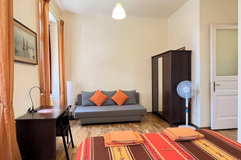 Entire apartment, Tigor holiday house (art nouveau style) in the historic center of Trieste in Trieste, Trieste Province