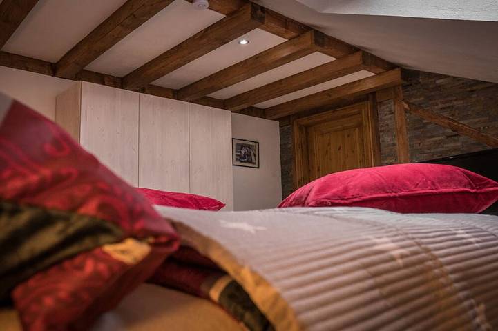Ganze Wohnung, Eifel Loft-Ferienwohnung  \"3 Bergeblick\" für max. 5 Personen in Ettringen, Osteifel