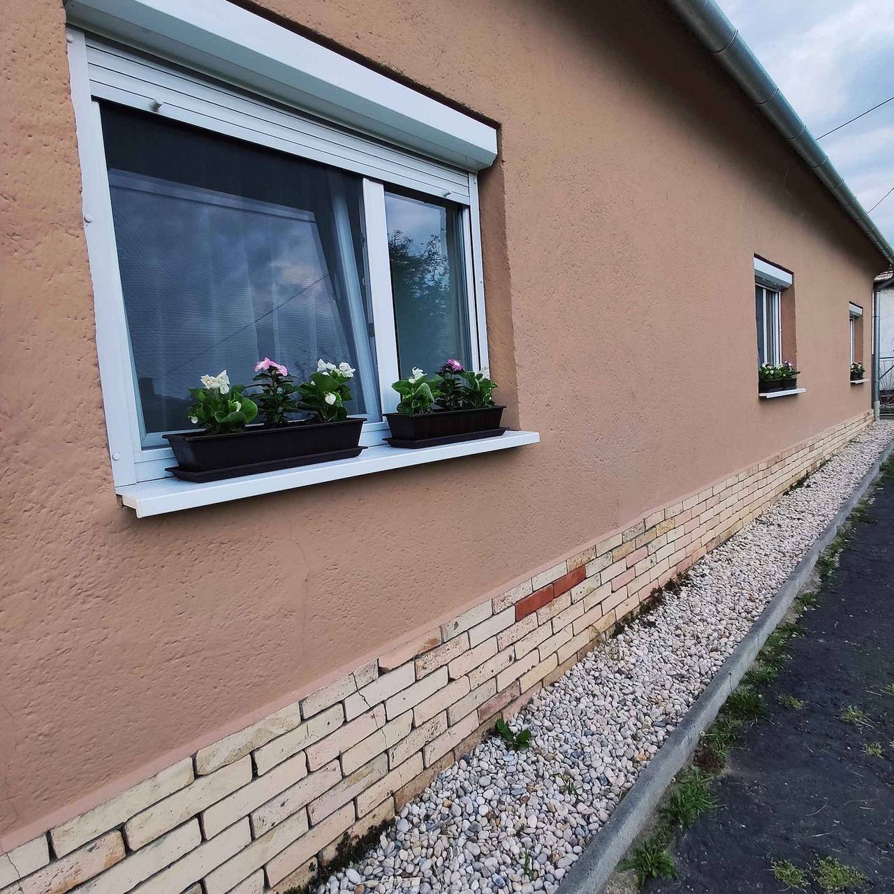 Ferienhaus 1000 m vom Wasser mit grosser Terrasse, Pavilon und Gartenmöbel  in Balatonboglar, Plattensee Südufer