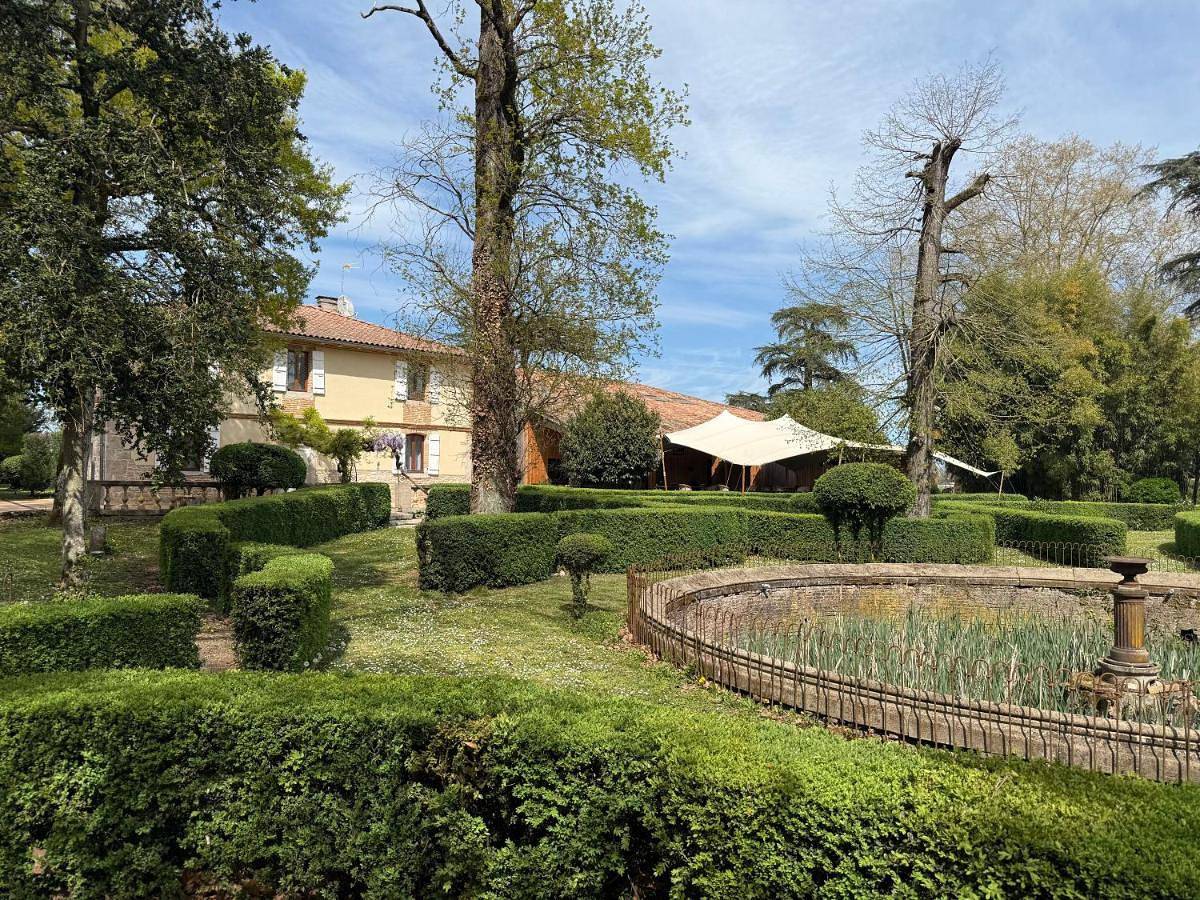Hôtel Restaurant Les Boissières in Bioule, Tarn-et-Garonne