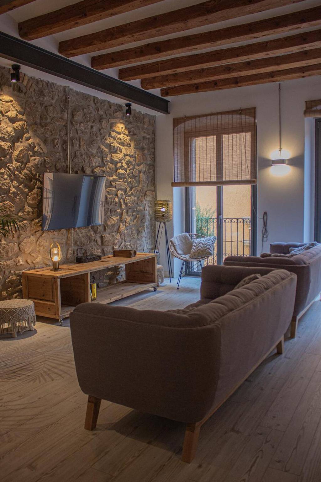 Bed and Breakfast 'Habitació' con terraza compartida, Wi-Fi y aire acondicionado in Balaguer , Noguera