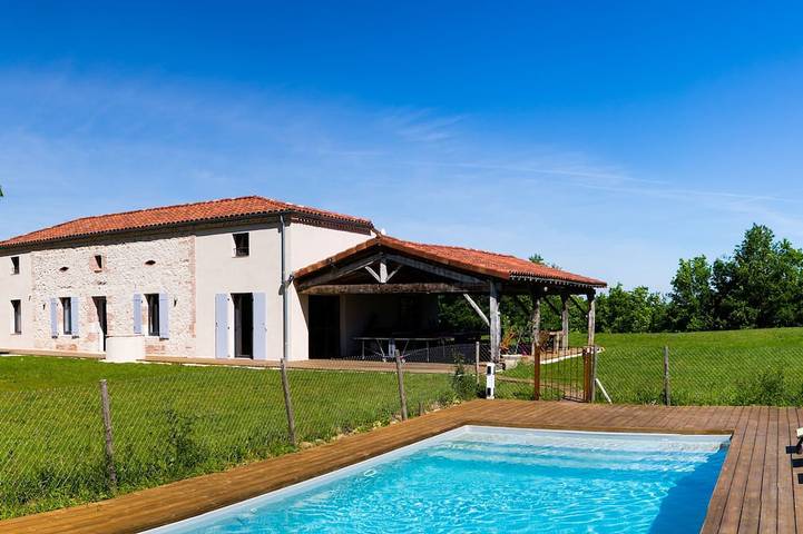 Casa de vacaciones para 15 personas, con jardín, Se admiten mascotas - 1