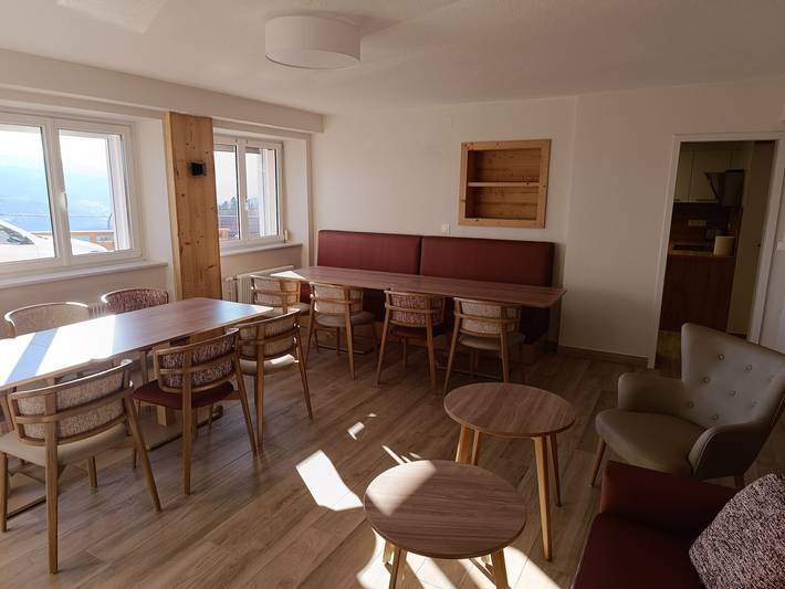 Gîte pour 14 personnes, avec terrasse