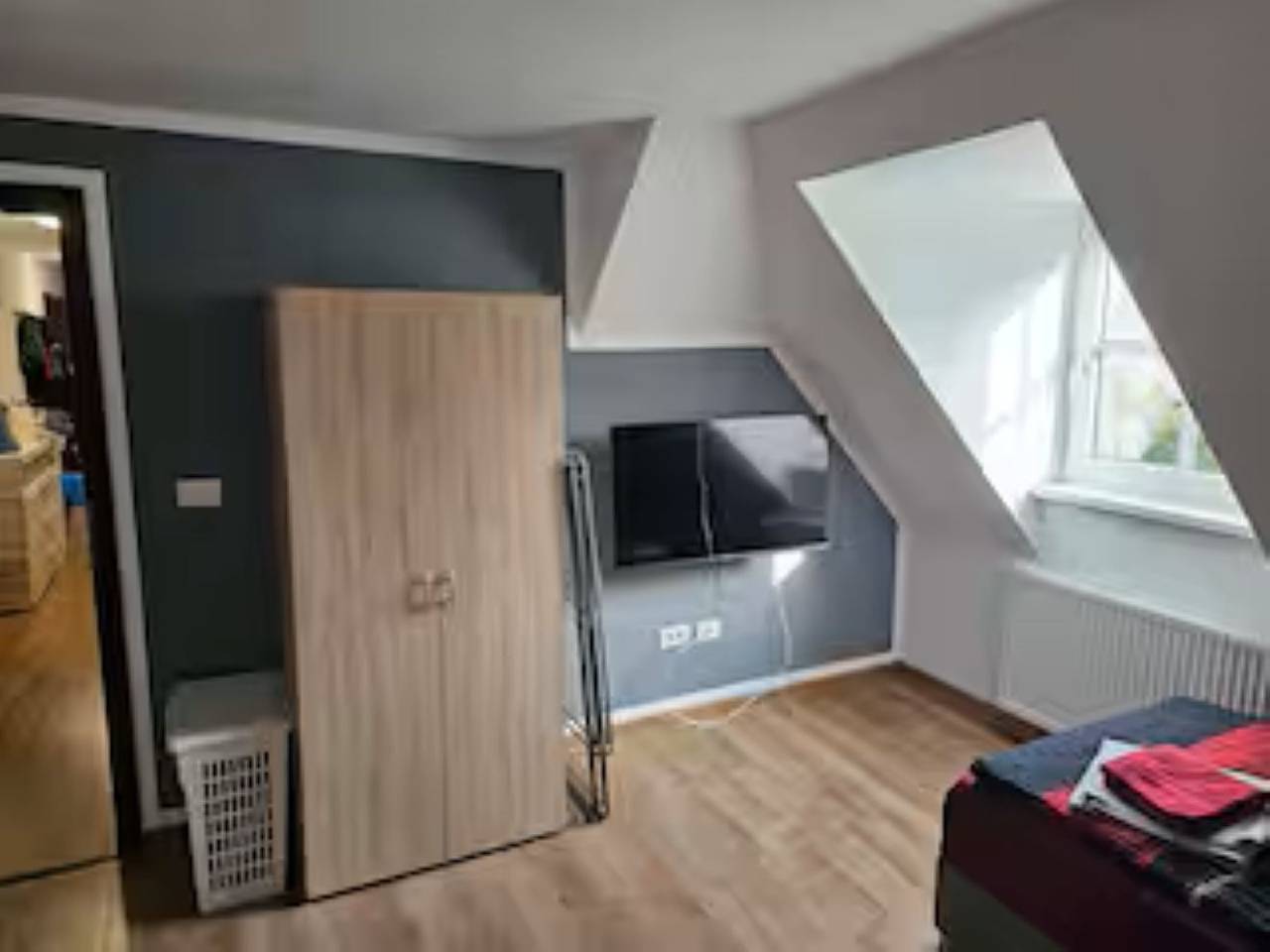 Ganze Ferienwohnung, Schöne Vollausgestattete Monteurs- Gästewohnung in der Gartenstadt Leuna und nähe Geiseltalsee / 2209 in Leuna, Saale-Unstrut