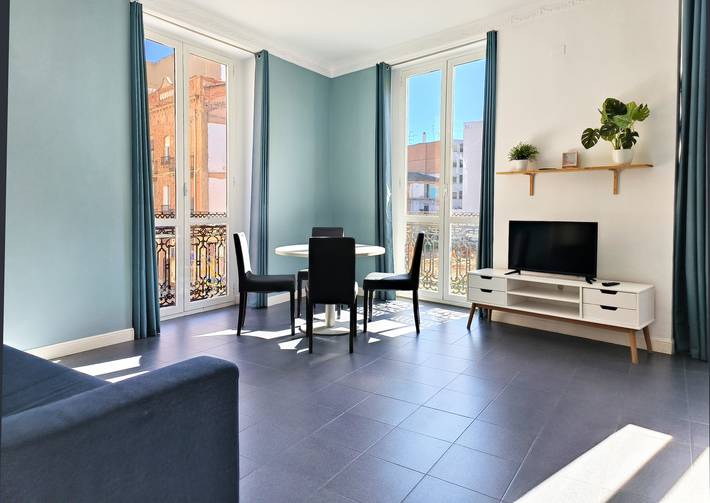 Ferienwohnung für 4 Personen, mit Balkon in Valencia