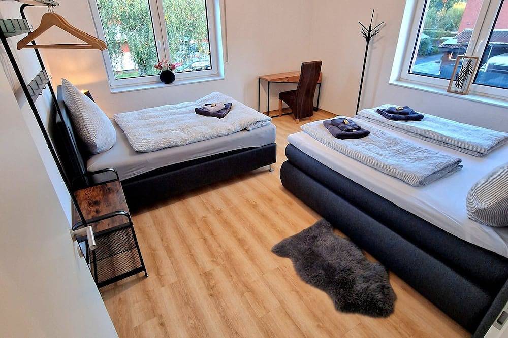 Ganze Wohnung, Family Apartment 6P*2Bedroom*Kitchen*Smart Tv*free Wifi*parking*coffee in Meppen, Hasetal