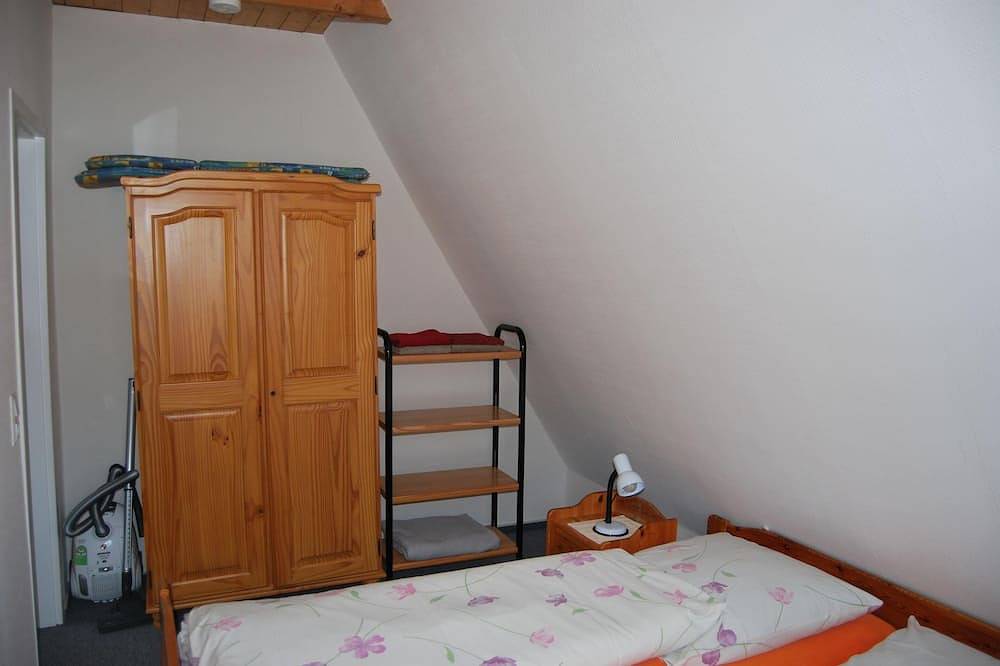 Ganze Wohnung, Ferienwohnung Stricker Typ A, Balkon in Walkenried, Harzvorland