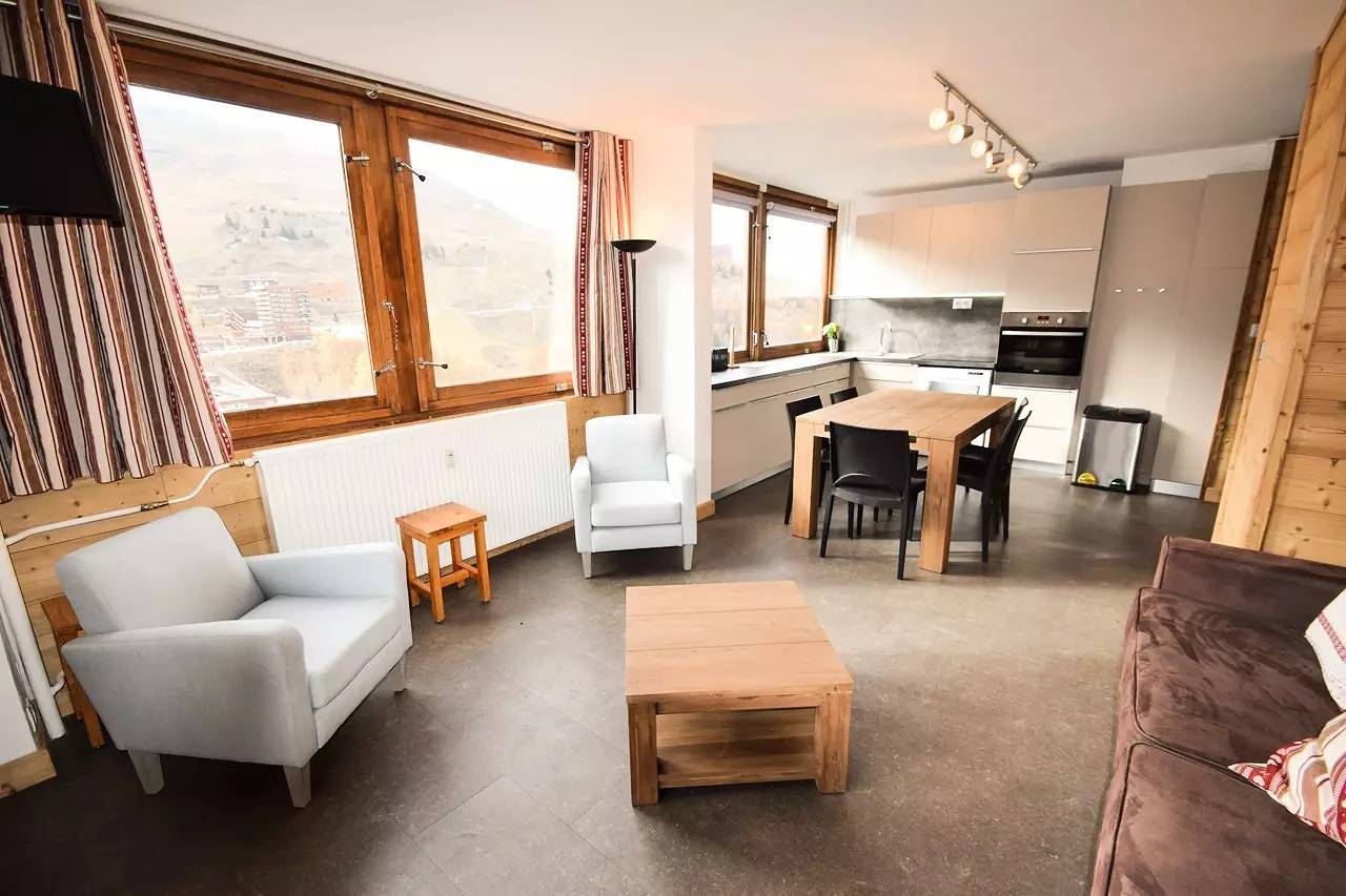 Appartement entier, 3 Pièces 6 personnes - Le Mont-Blanc-  072Mb -Plagne Centre in Plagne Centre, La Plagne-Tarentaise