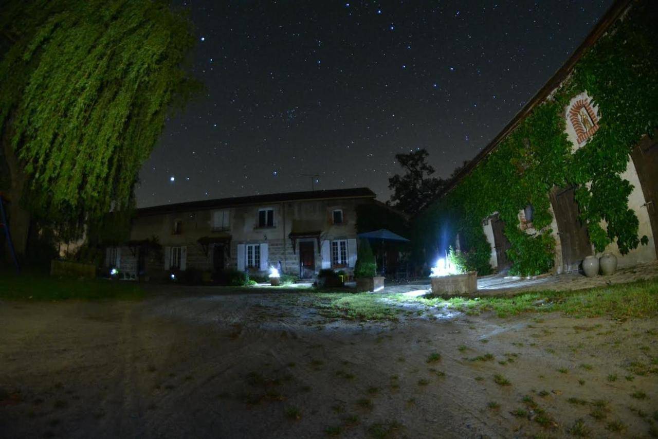 Appartement entier, Two-Bedroom Apartment in Valeille, Montbrison