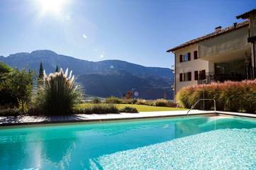 Ferienwohnung für 5 Personen, mit Garten und Ausblick sowie Pool in Terlan