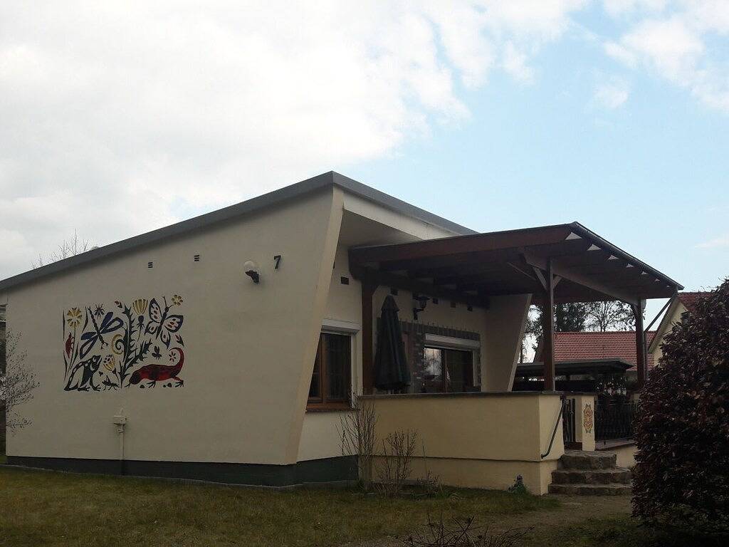 Ferienhaus in Jabel mit Schwimmbecken in Jabel, Mecklenburgische Seenplatte