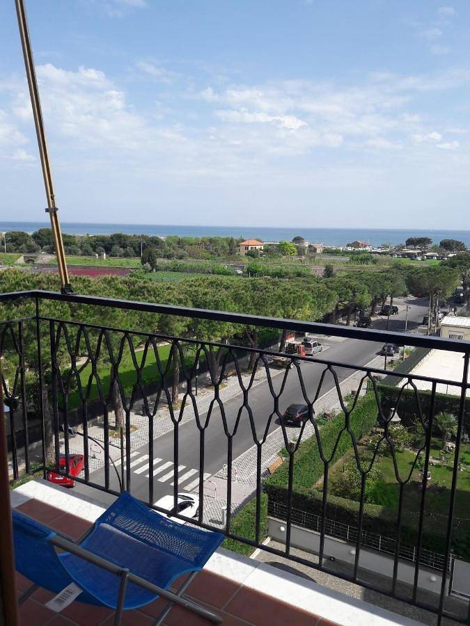 Ganze Wohnung, Appartamento vista mare in Albenga, Riviera di Ponente