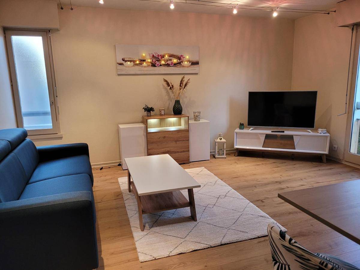 Appartement entier, Studio récent résidence Charles Quint in Gray, Haute-Saône