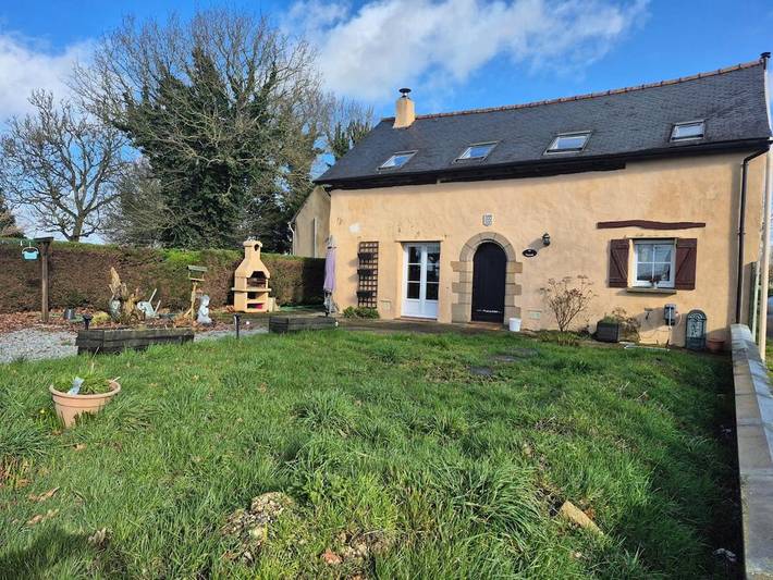 Location de vacances pour 4 personnes, avec Terrasse ainsi que Jardin et Vue à Loscouët-sur-Meu