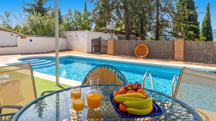 Chalet para 12 personas, con balcón/terraza en Sierra de las Nieves