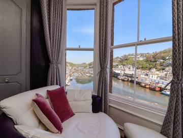 Holiday Home for 8 People in Looe, Cornwall, Photo 2