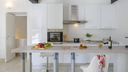 Villa for 13 People in Bellante, Teramo Province, Photo 4