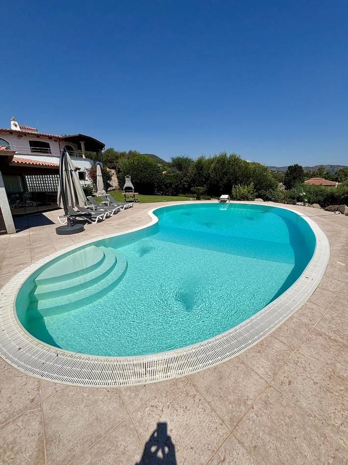 Villa för 10 Personer, med trädgård på Sardinien