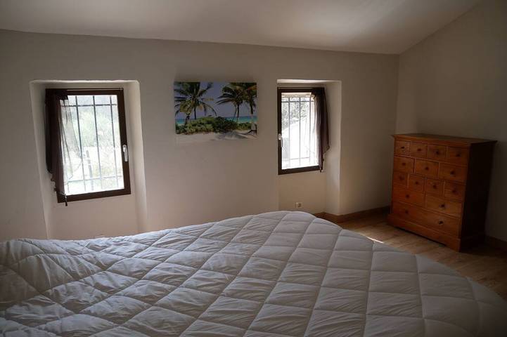 Location de vacances pour 8 personnes, avec jacuzzi et jardin à Fox-Amphoux - 3