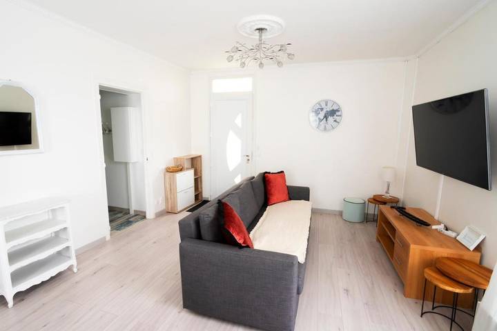 Gîte pour 6 personnes, avec jardin à Quincy-Voisins - 2