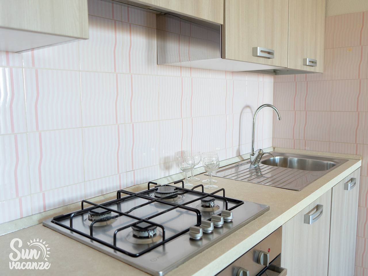 Ganze Wohnung, Ferienwohnung 'Malamuri 2' mit Gemeinschaftspool, Gemeinschaftsgarten und Wi-Fi in Budoni, Olbia-Tempio