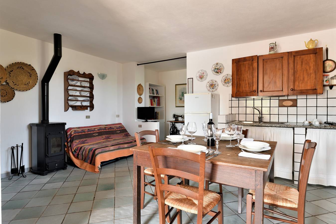 Ganze Wohnung, Appartamento Family in Villa Belvedere nahe dem Strand mit Bergblick, Terrasse und Garten in Torre di Bari, Ogliastra Provinz