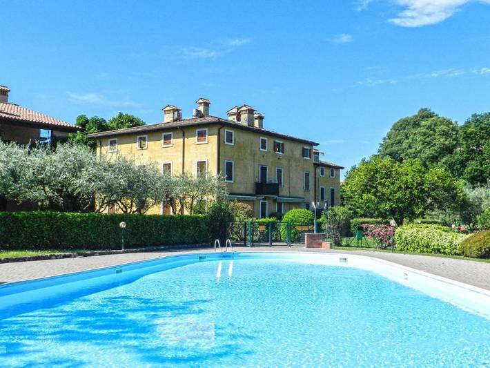 Appartamento per 4 persone, con Balcone e Terrazza nonché Giardino e Panorama a Ponti sul Mincio