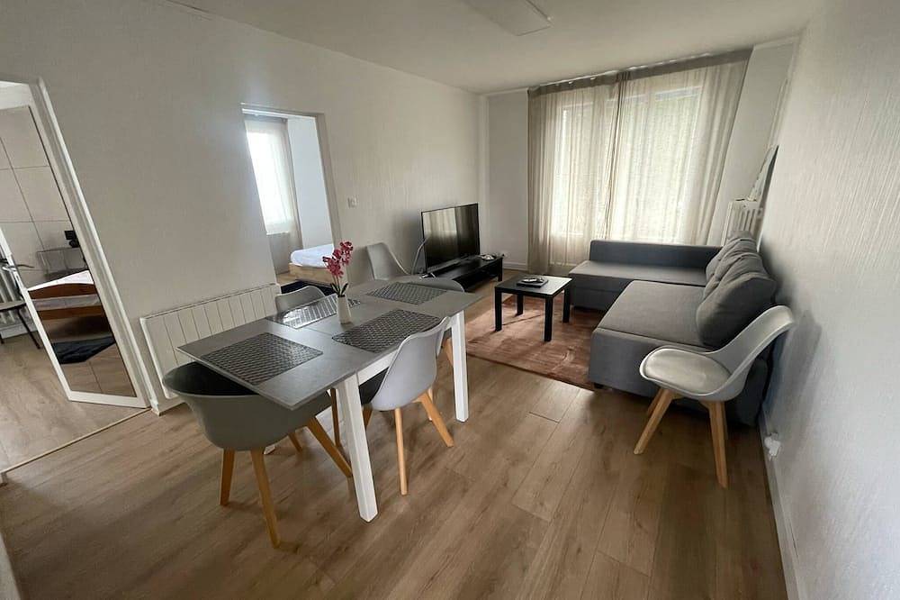 Apartamento entero, Large 3-bedroom apartment. • Ideal for families + parking in Tours, Región de Tours