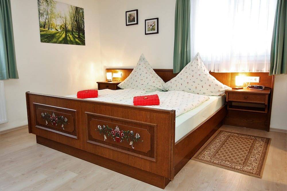 Ganze Wohnung, Dreibettzimmer mit Dusche/Wc, 20qm in Titisee (Titisee-Neustadt), Titisee-Neustadt